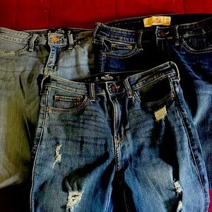 3 Hollister jeans